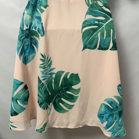 LULU ‘S VILLA MARIA PINK LEAF WRAP DRESS 4‎ - Picture 4 of 7